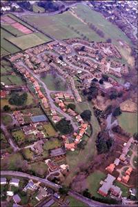 030 Aerial View of Charlton Park 1987 &copy; David Hanks